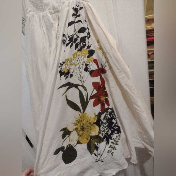 Anthropologie off white dress w/ flower pattern, damaged strap size 12 - Picture 5 of 8